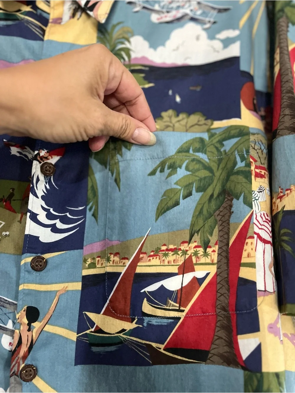 Reyn Spooner Egyptian Cotton Hawaiian Art Deco Print Short Sleeve Button Down - Picture 5 of 11